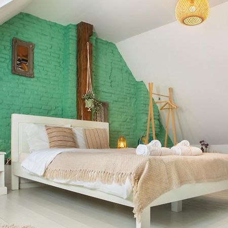 Bike House - 250-Year-Old Restored House In A Quiet Area Braşov Esterno foto