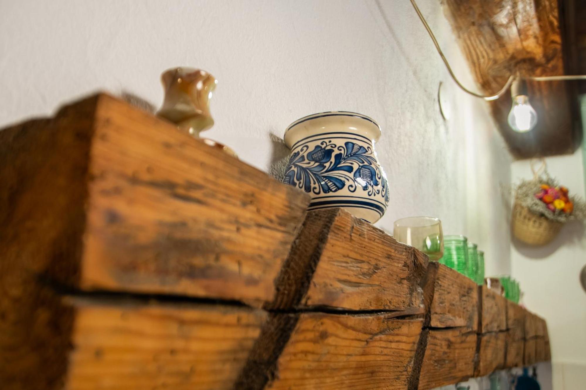 Bike House - 250-Year-Old Restored House In A Quiet Area Braşov Esterno foto