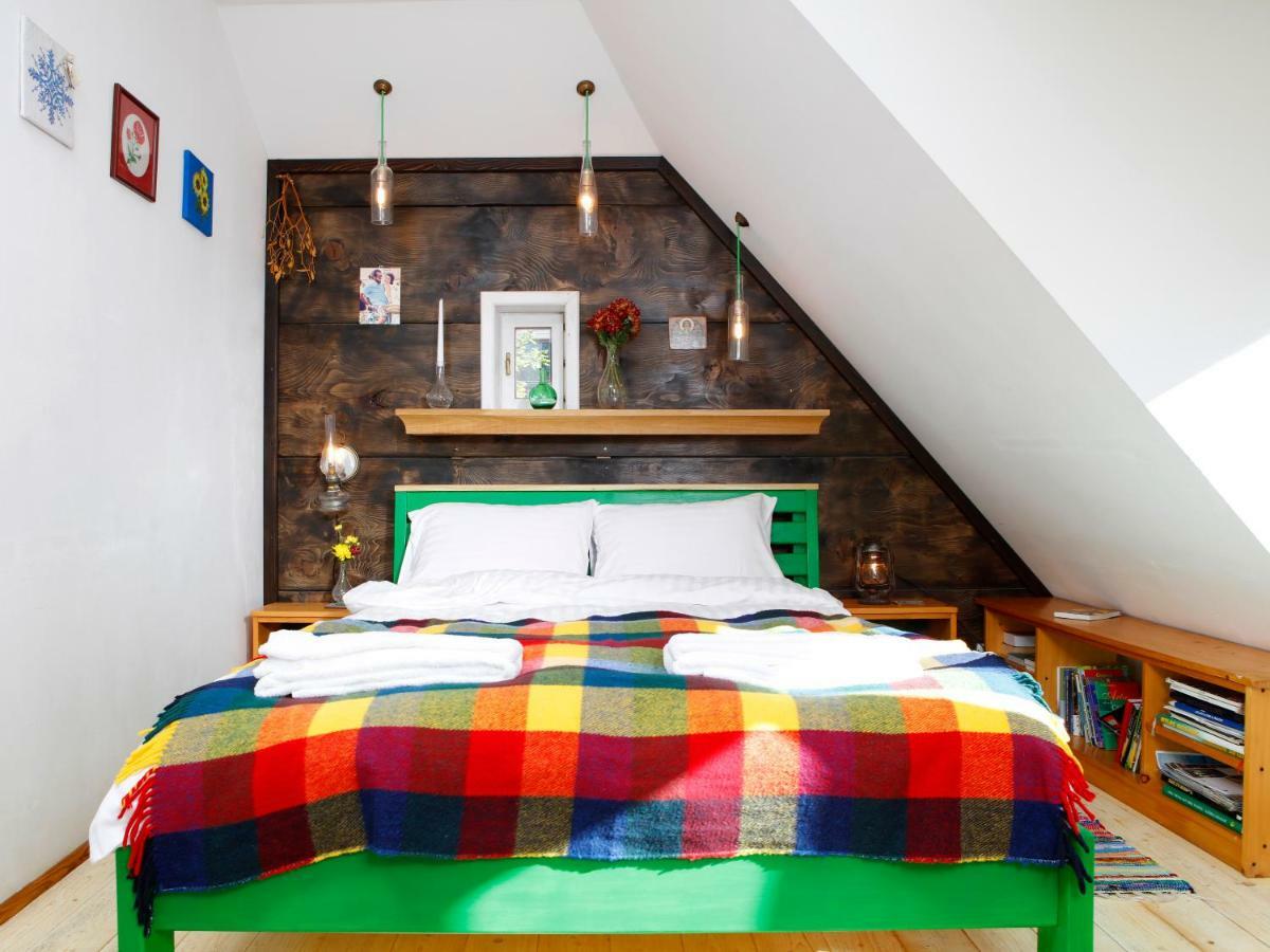 Bike House - 250-Year-Old Restored House In A Quiet Area Braşov Esterno foto